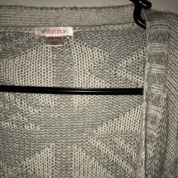 Gray/White slouchy cardigan - Picture 3 of 4